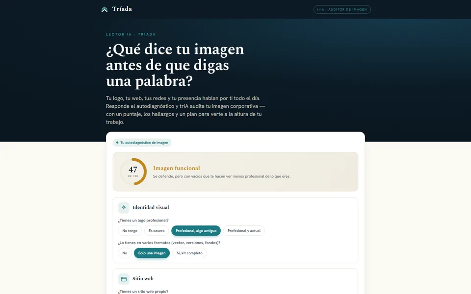 Demo del Auditor de Imagen: anillo de puntaje 0 a 100 con hallazgos por dimensión